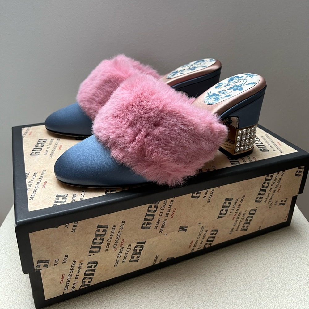 NEW Gucci Candy Crystal faux fur embellished satin mules size 36.5